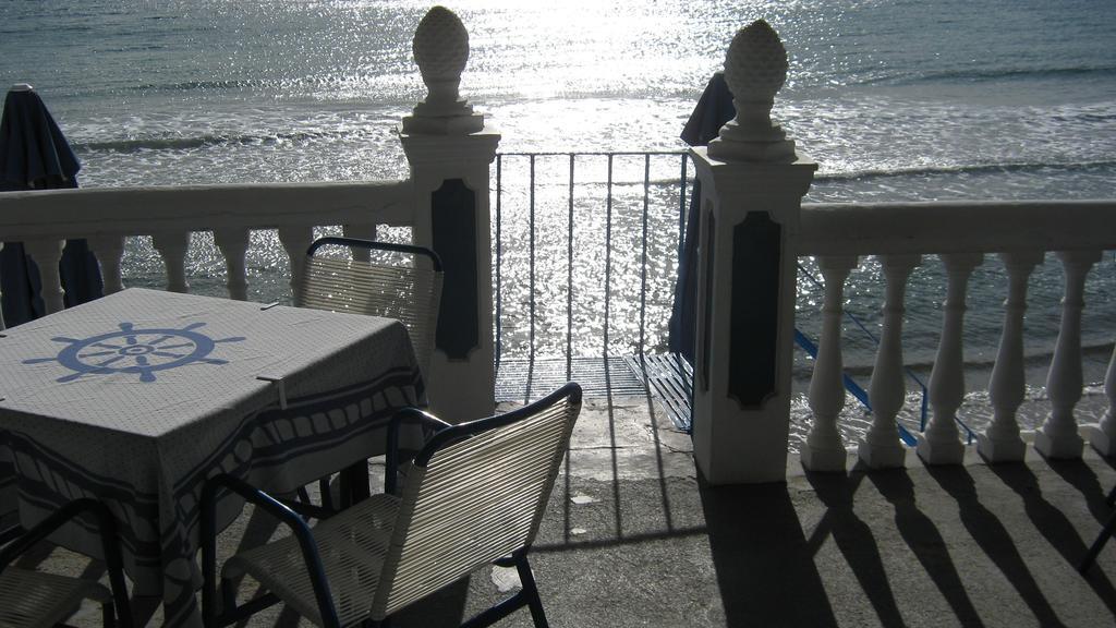 Oasis Hotel Theodoros & Litsa Galaris Agia Marina  Exterior foto
